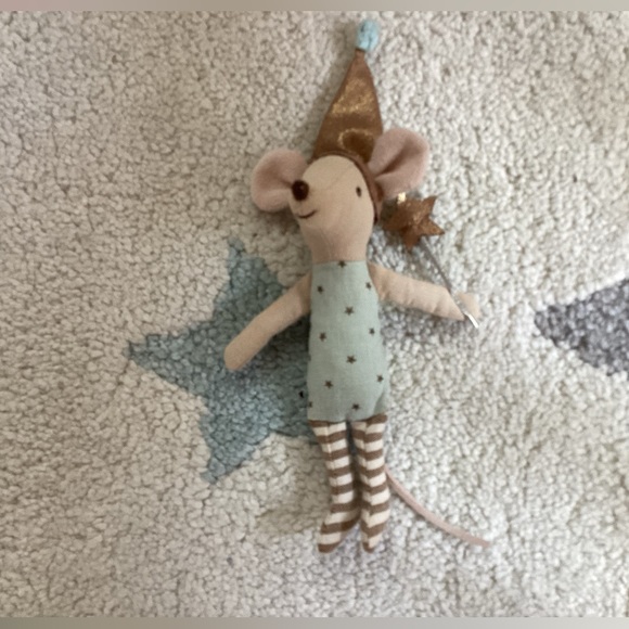 Mouse set pretty cute, comes with the hat - Picture 6 of 6